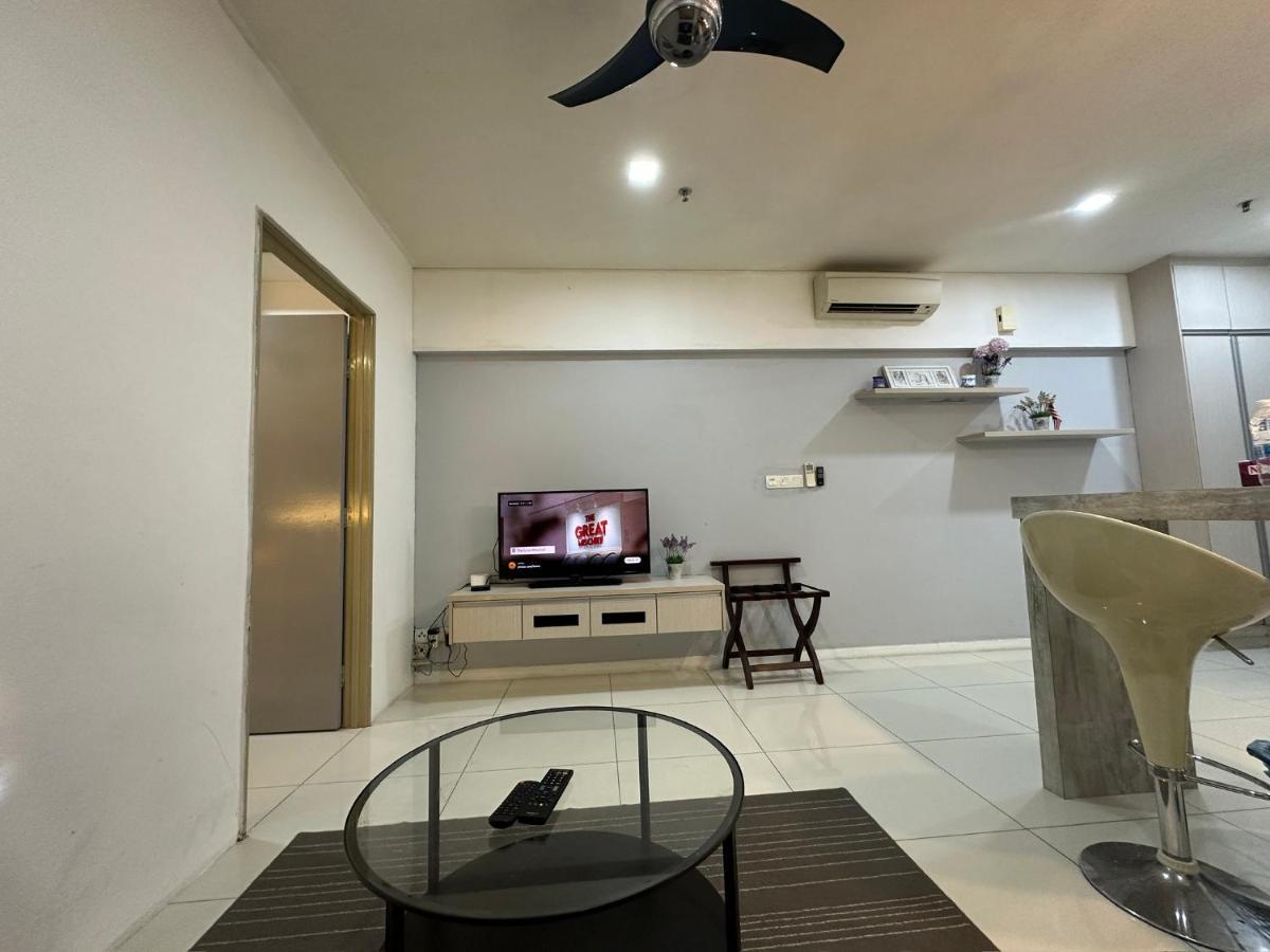 Summer Suites Klcc By Purple Orchid Kuala Lumpur Exterior photo
