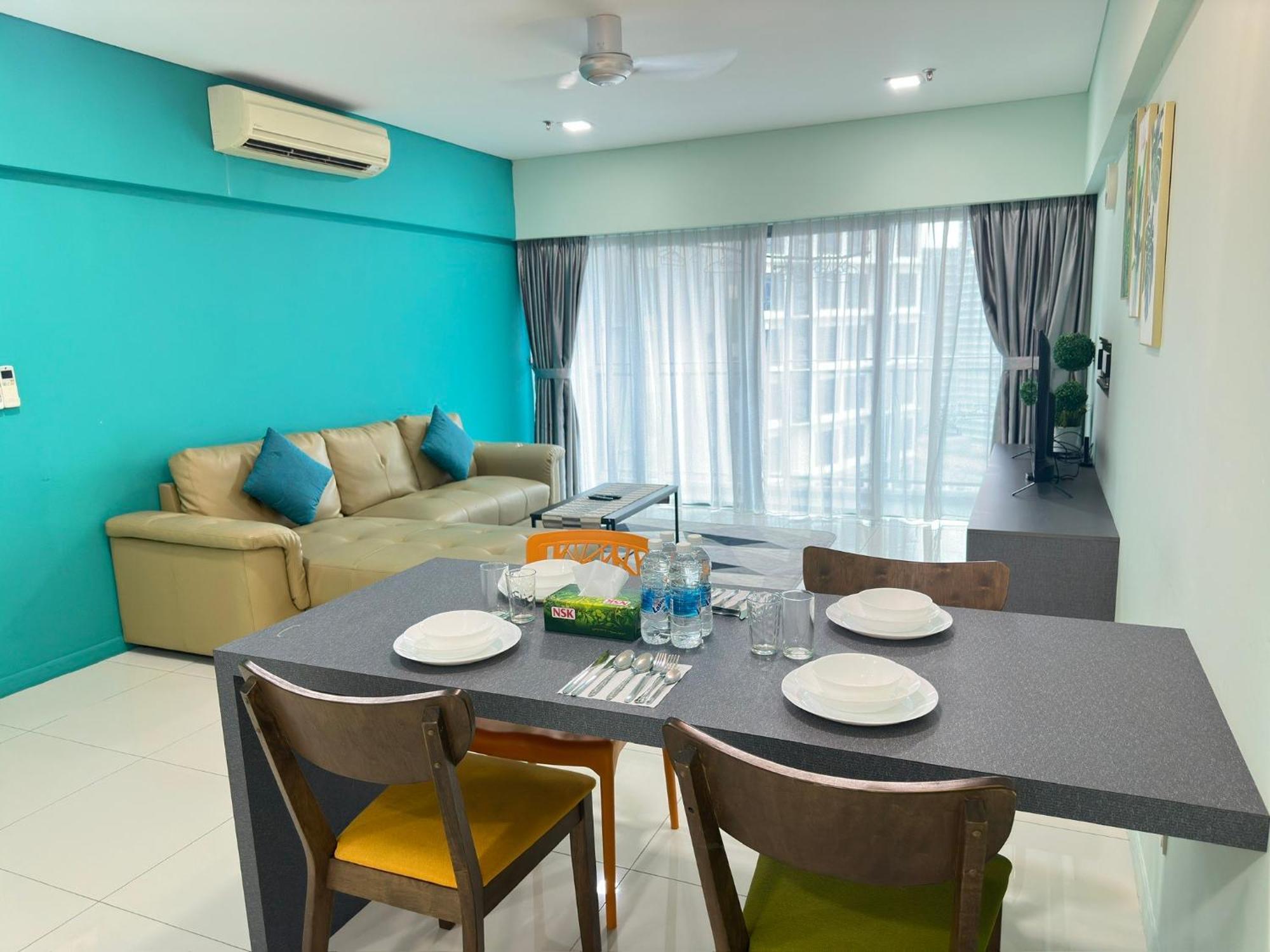 Summer Suites Klcc By Purple Orchid Kuala Lumpur Exterior photo